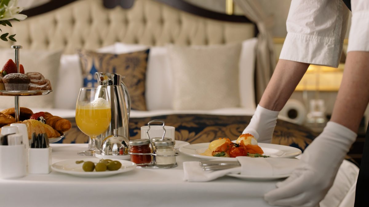 How to Make the Most of a Hotel Breakfast
